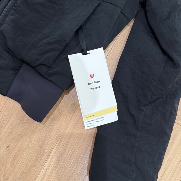 Brand new lululemon non stop reversible bomber - Picture 2 of 4